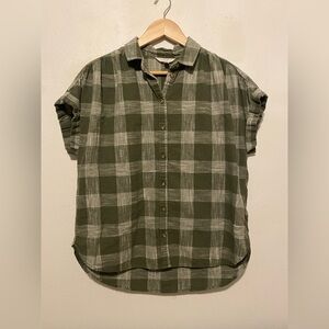 Green & White Boxy Button-Up M